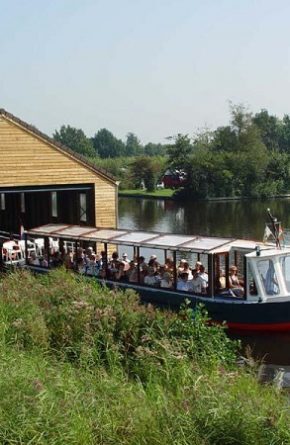 Varen in de Weerribben website 290x445 1 2