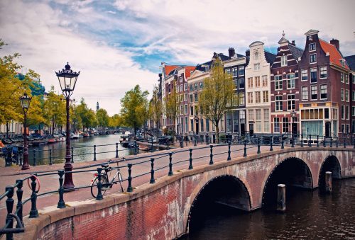 Grachten van Amsterdam voor uw bedrijfsuitje of jubileum met Verschoor Events 500x339 1