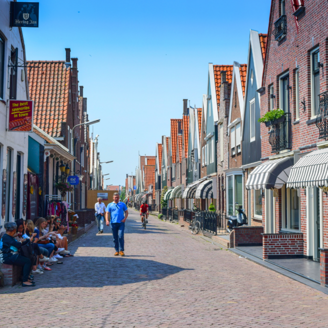 Volendam 2